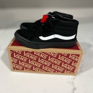 NWT Kids Vans Sk8-Mid Reissue Shoes